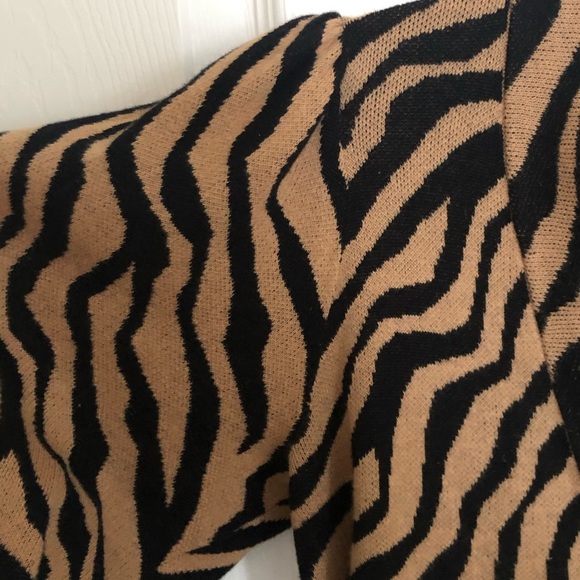 Anthropologie zebra pattern cardigan S - Picture 4 of 5